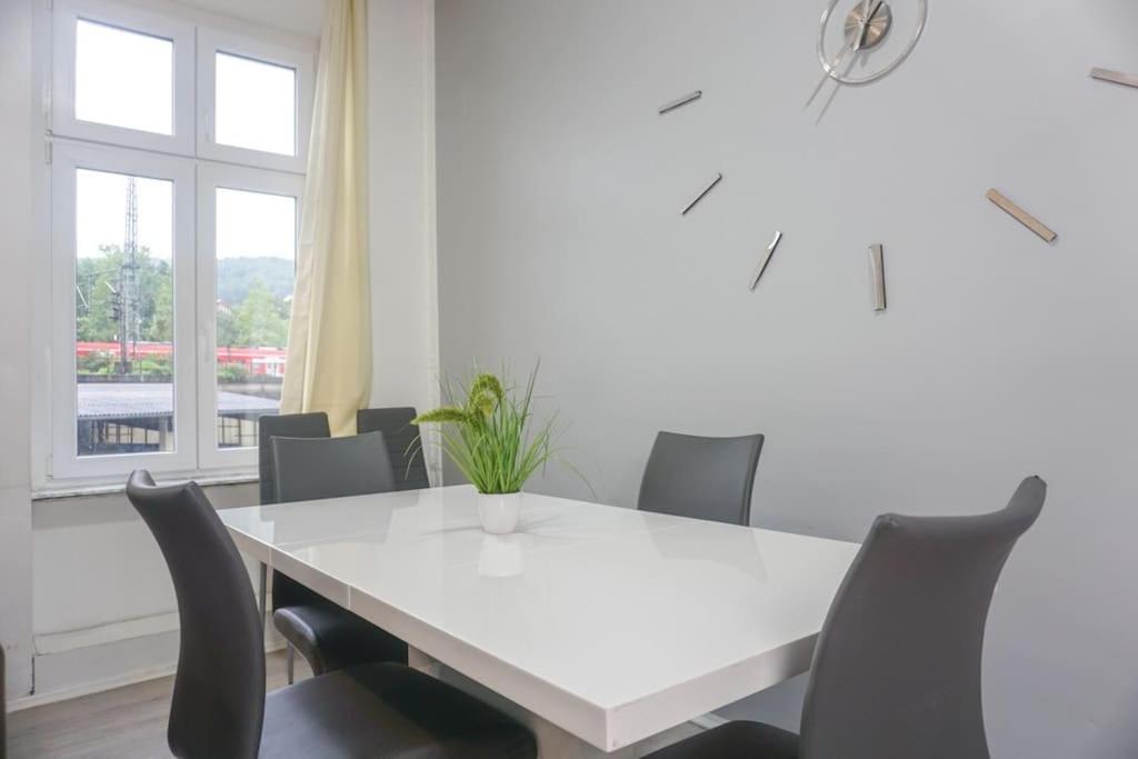 Apartment In Wuppertal - Charmante 3-Zimmer-Oase Mit Kamin Und Badewanne Exterior foto