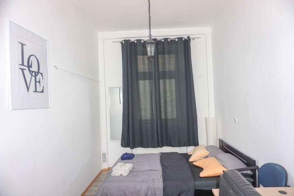 Apartment In Wuppertal - Charmante 3-Zimmer-Oase Mit Kamin Und Badewanne Exterior foto
