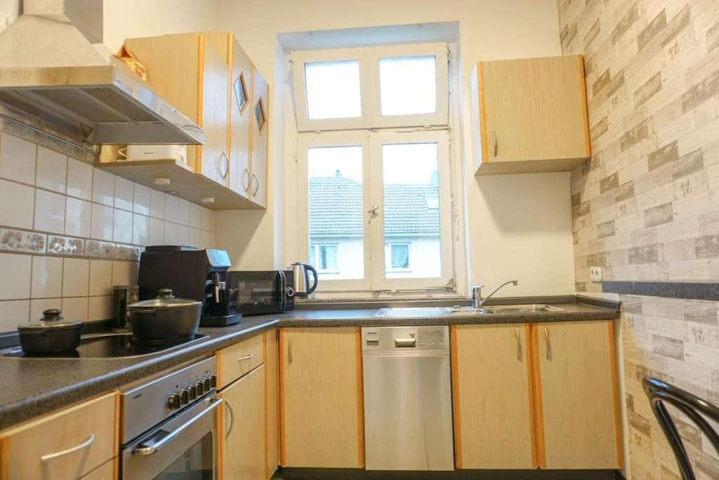 Apartment In Wuppertal - Charmante 3-Zimmer-Oase Mit Kamin Und Badewanne Exterior foto