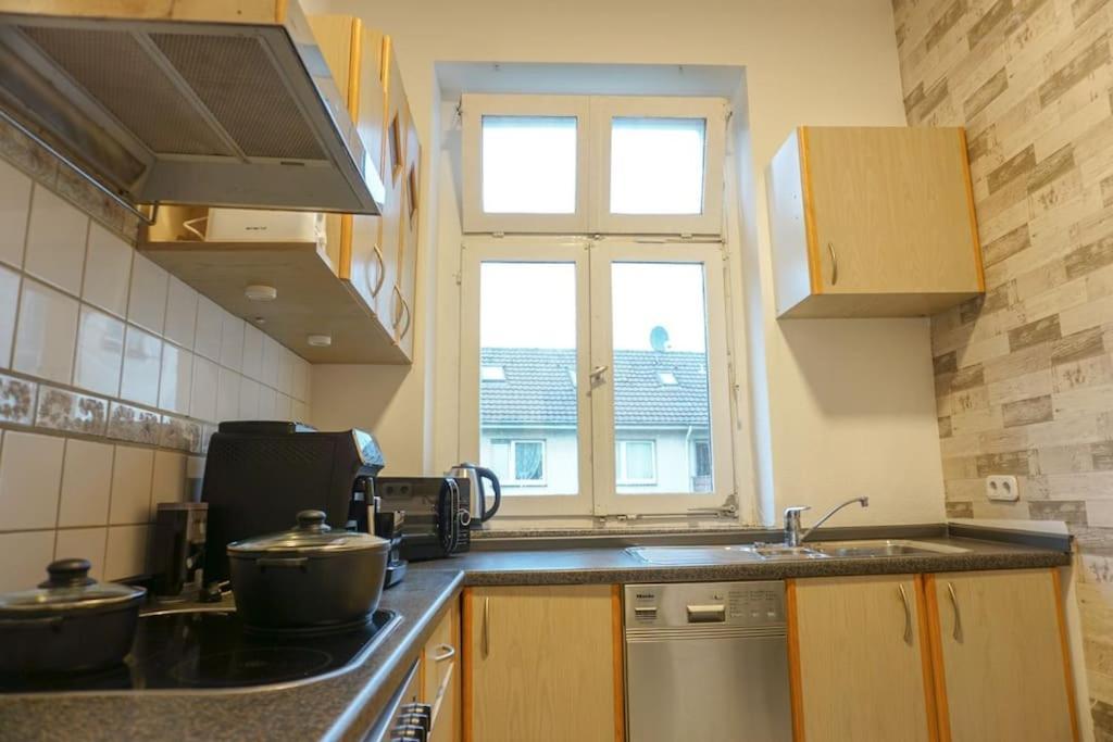 Apartment In Wuppertal - Charmante 3-Zimmer-Oase Mit Kamin Und Badewanne Exterior foto